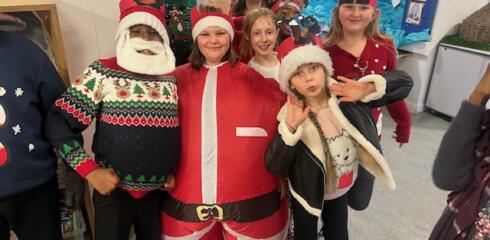 KS2 Christmas Variety show at EPS
