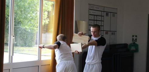 Children amazed by TKD’s Taekwondo Skills!